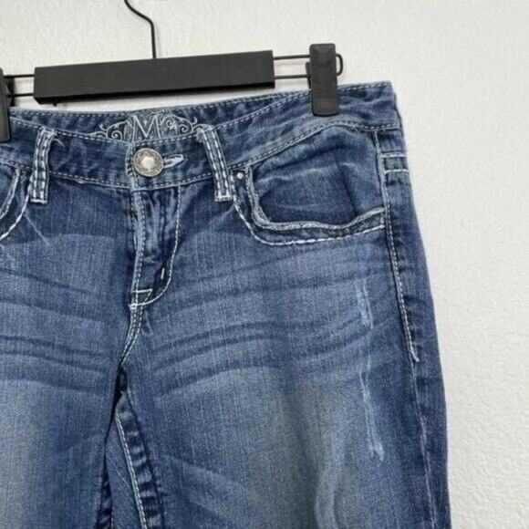 Maurices Womens Jeans Size 30 Premium Denim Blue Dark Wash Bootcut Embroidered - Picture 7 of 14